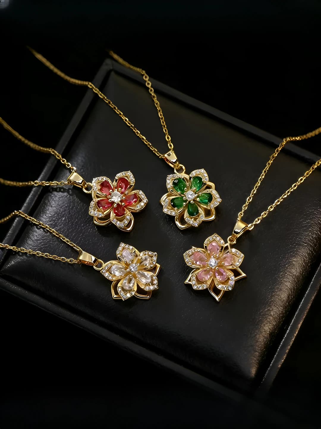 Women's rotating flower zirconia titanium steel necklace, 18K gold plating, luxury style