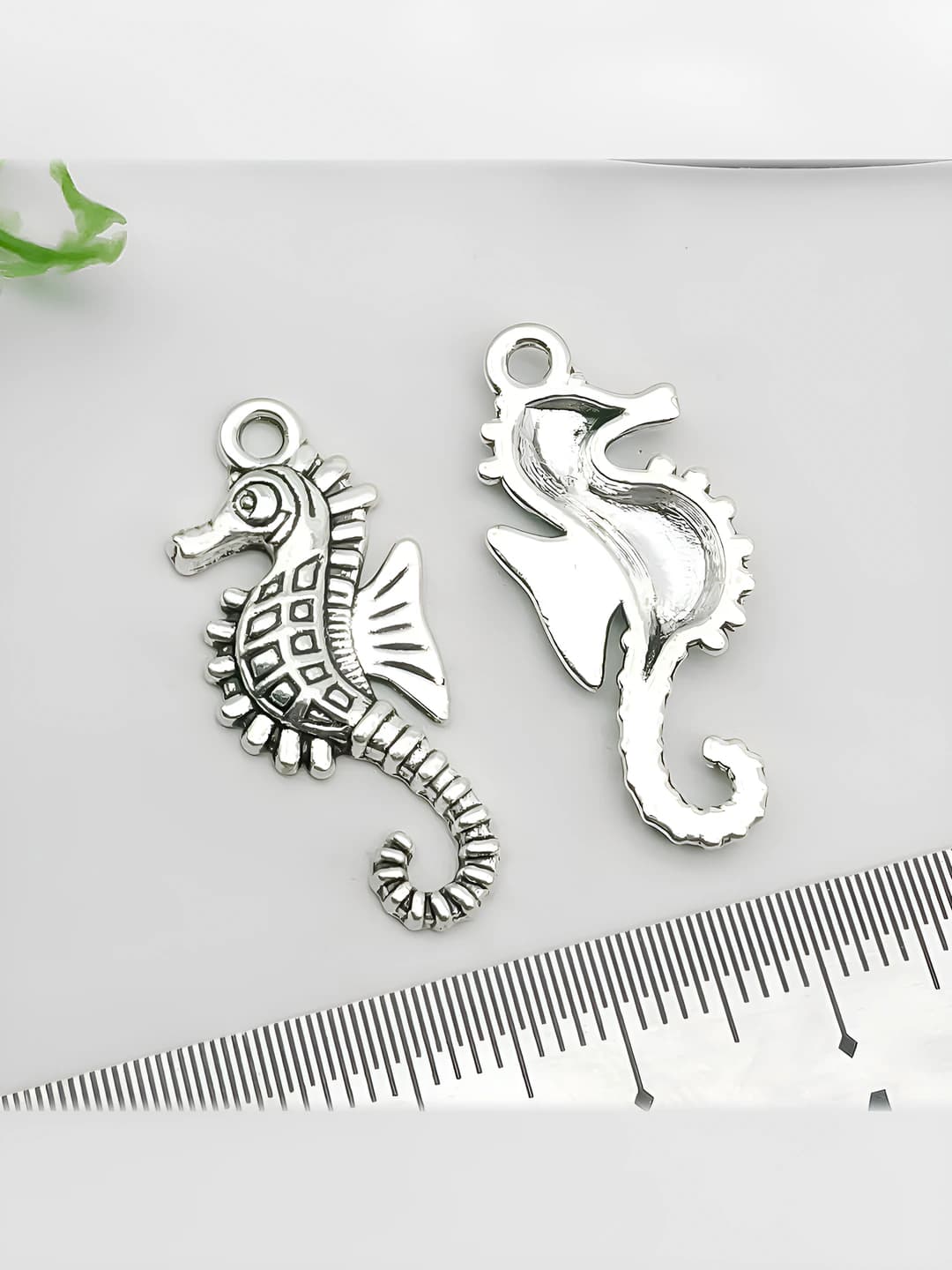 1 pc sea horse 12x29mm-1.5g