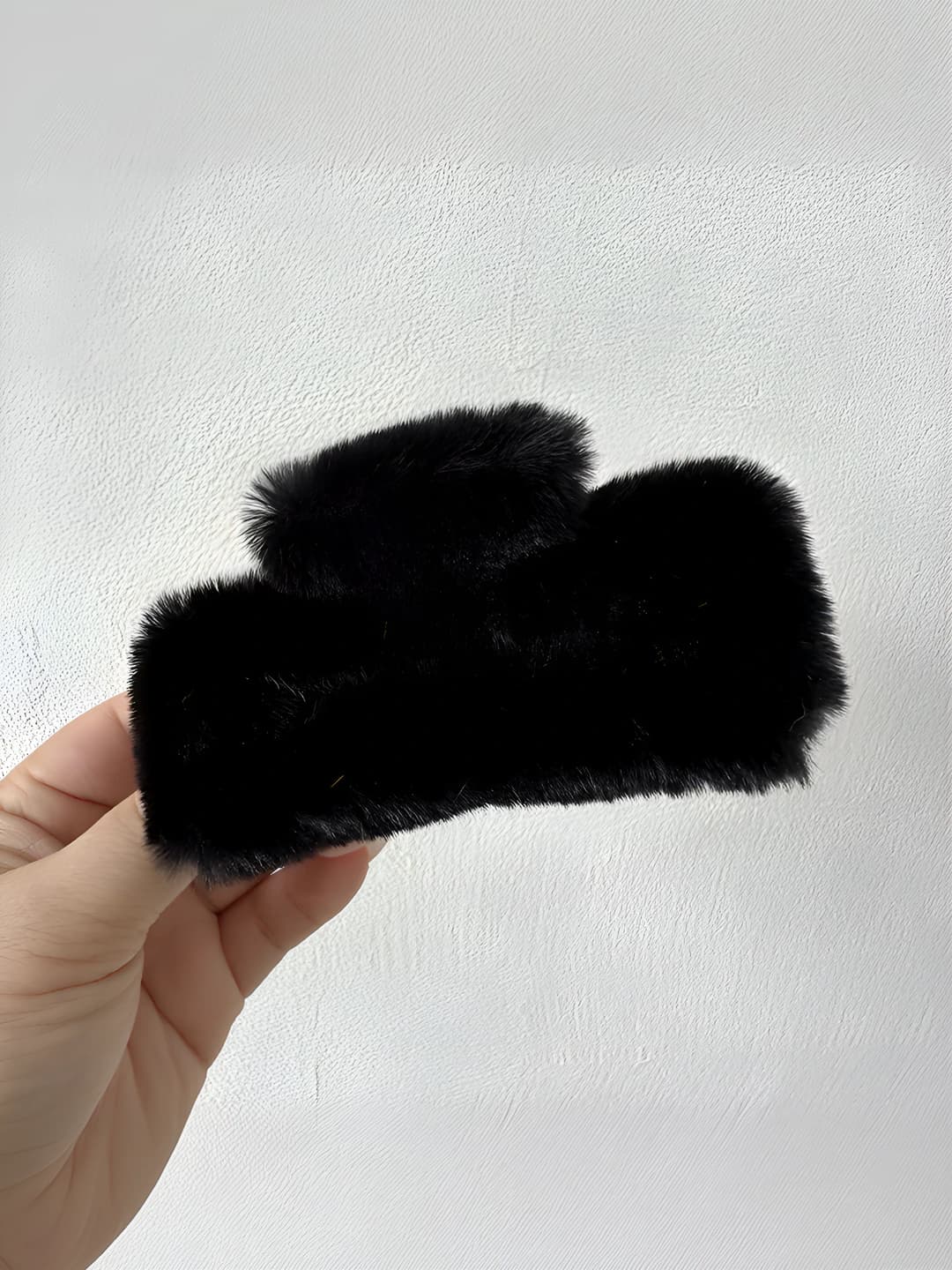 Plyushevoq qora kvadrat - 10.5 sm