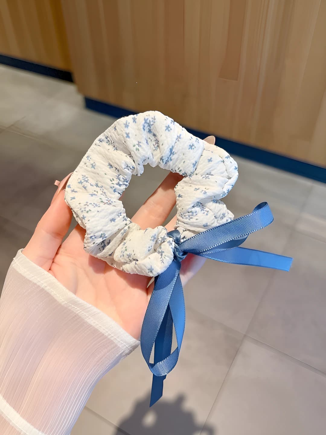 3# Blue thin bow
