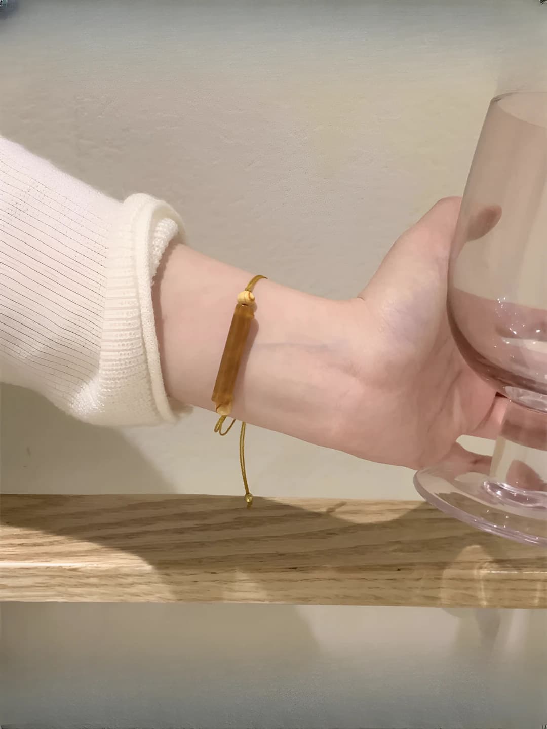 Bracelet, one