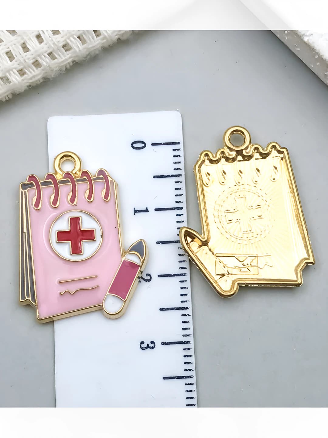 Розовая ручка и журнал 25x19mm