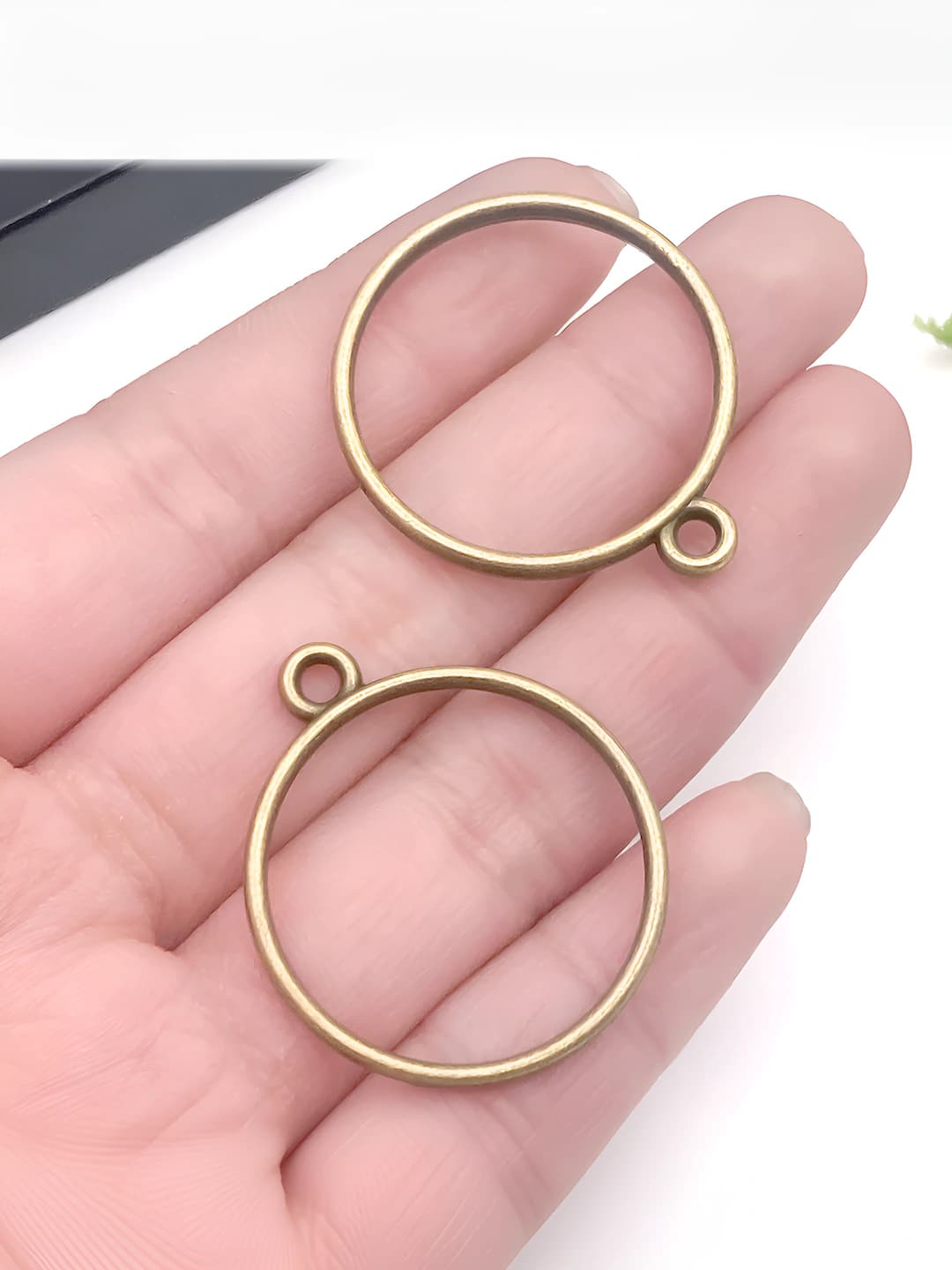 Бирюзовый круг 32x28mm-2.1g