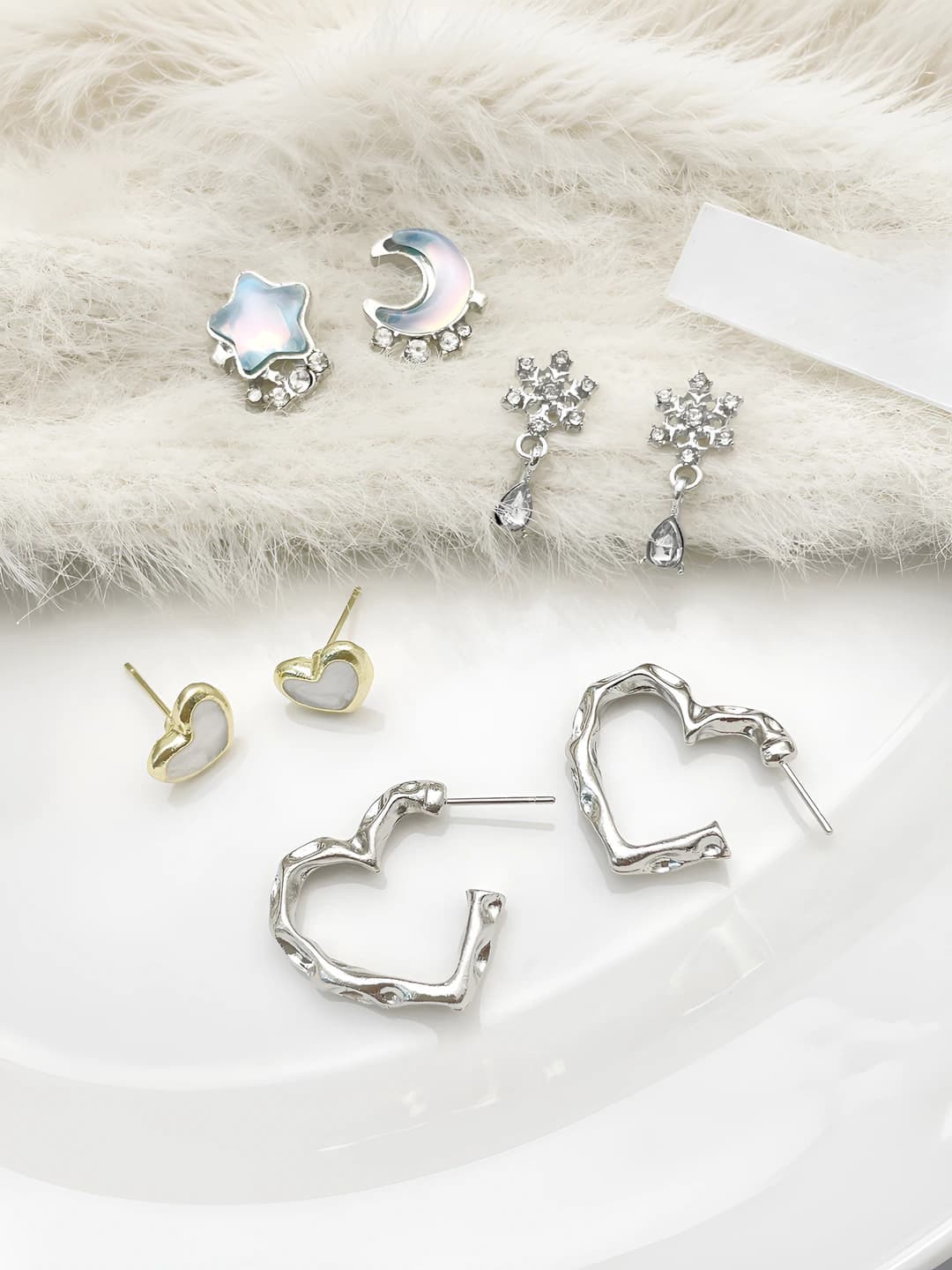Women's 2026 Korean style light luxury alloy earrings, geometric shape, design element: circle and heart