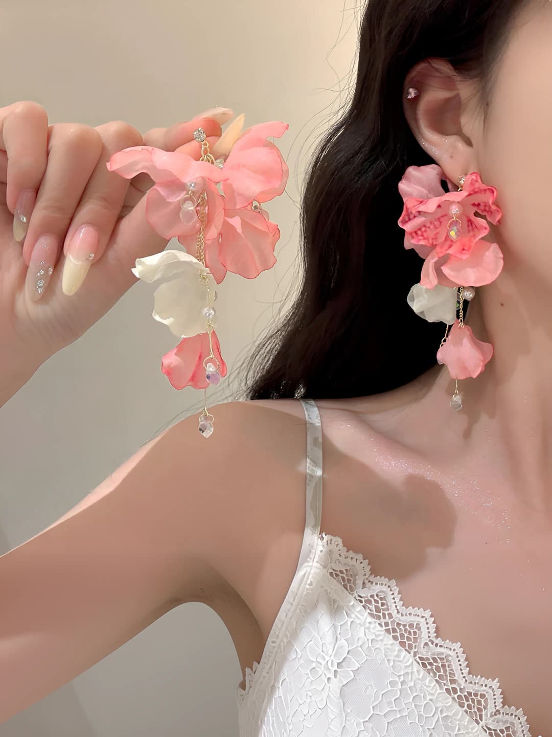 Pink petal tassel earrings 13 cm