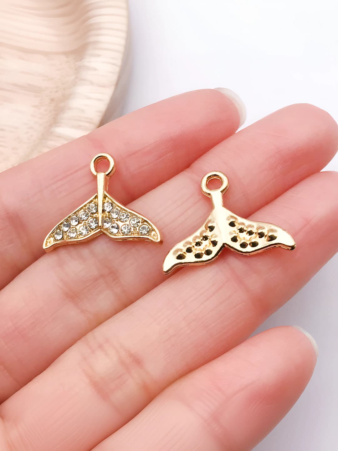 1 pc plated, rhinestone fish tail 19x15mm-0.8g