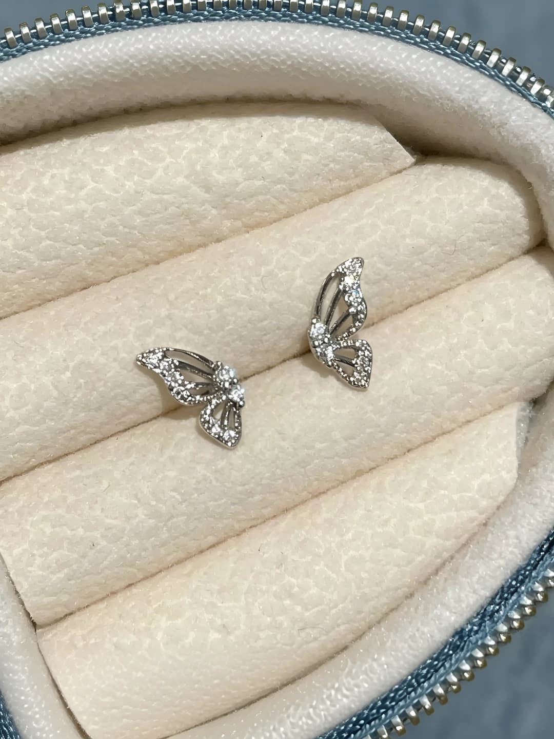 Women's 316L titanium steel butterfly wing stud earrings with white stones