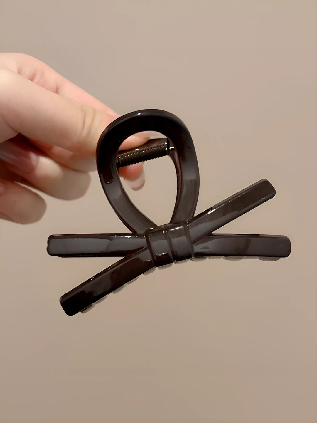 Chocolate brown bow, approx 8 cm