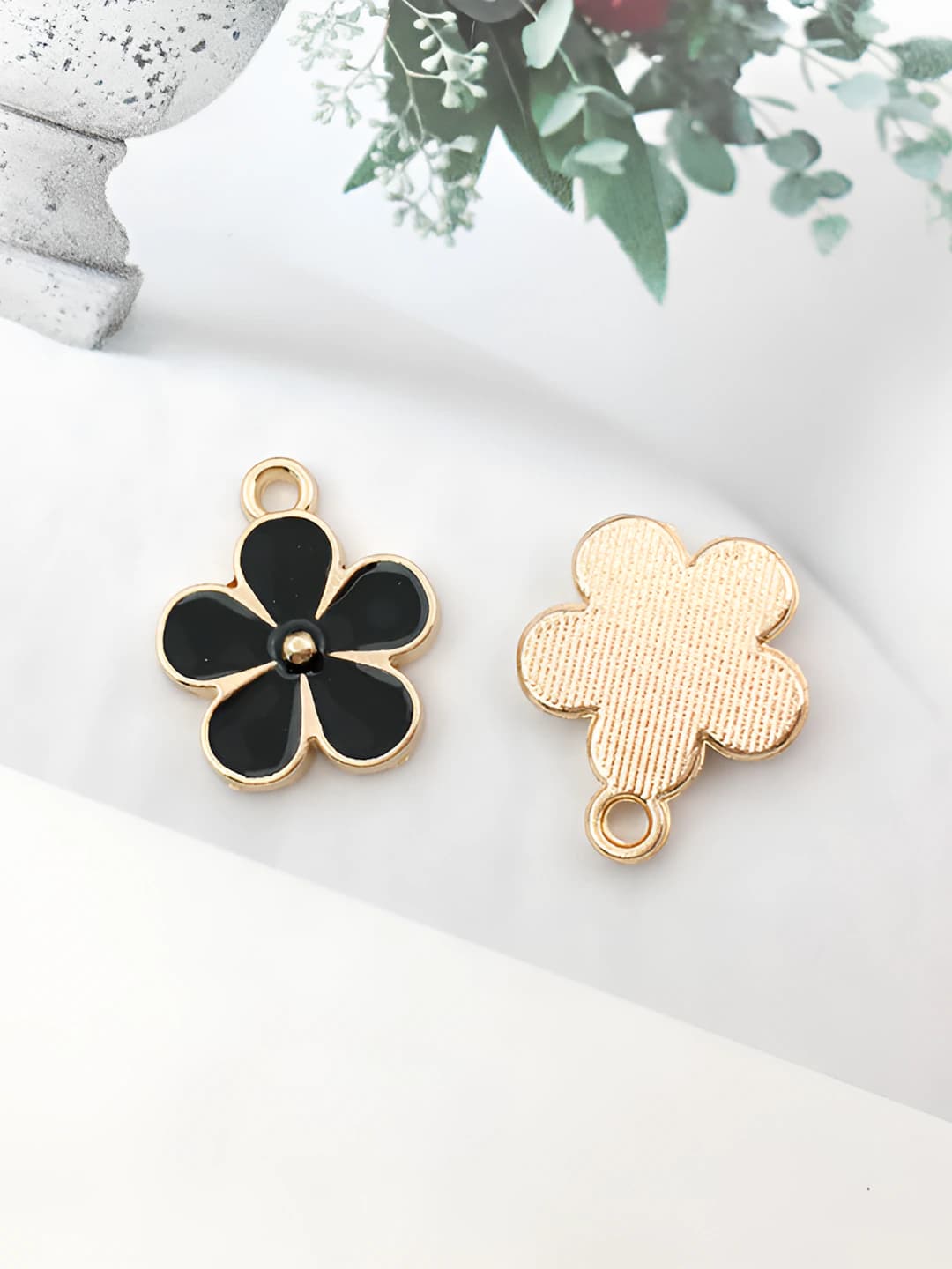 1 pc flower 14x17 mm - 0.9 g