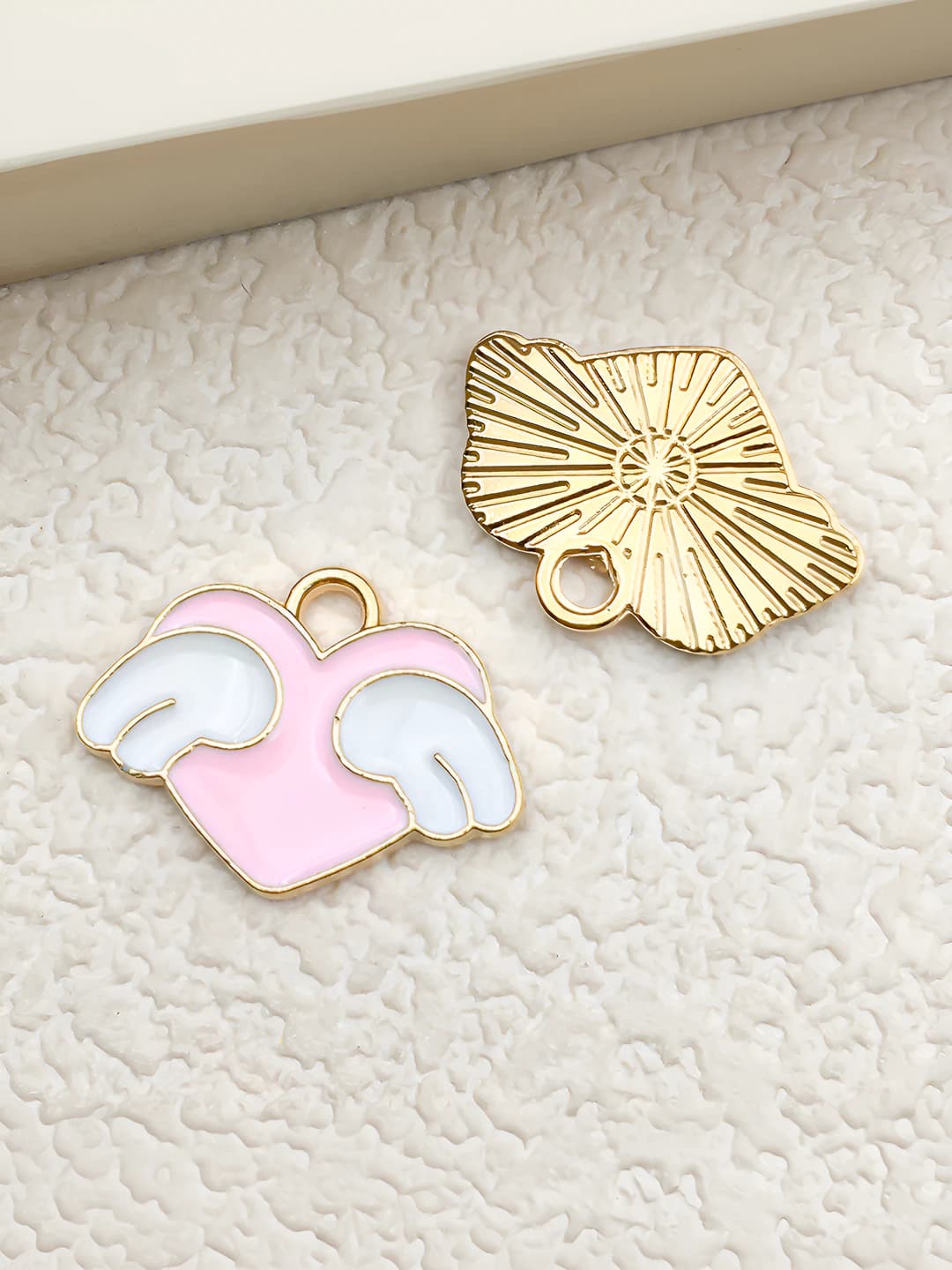 1 pc pink heart wings 17x13mm-0.8g