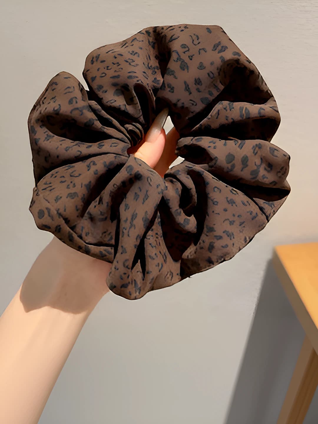 Dark coffee leopard unpressed edge approx 15 cm