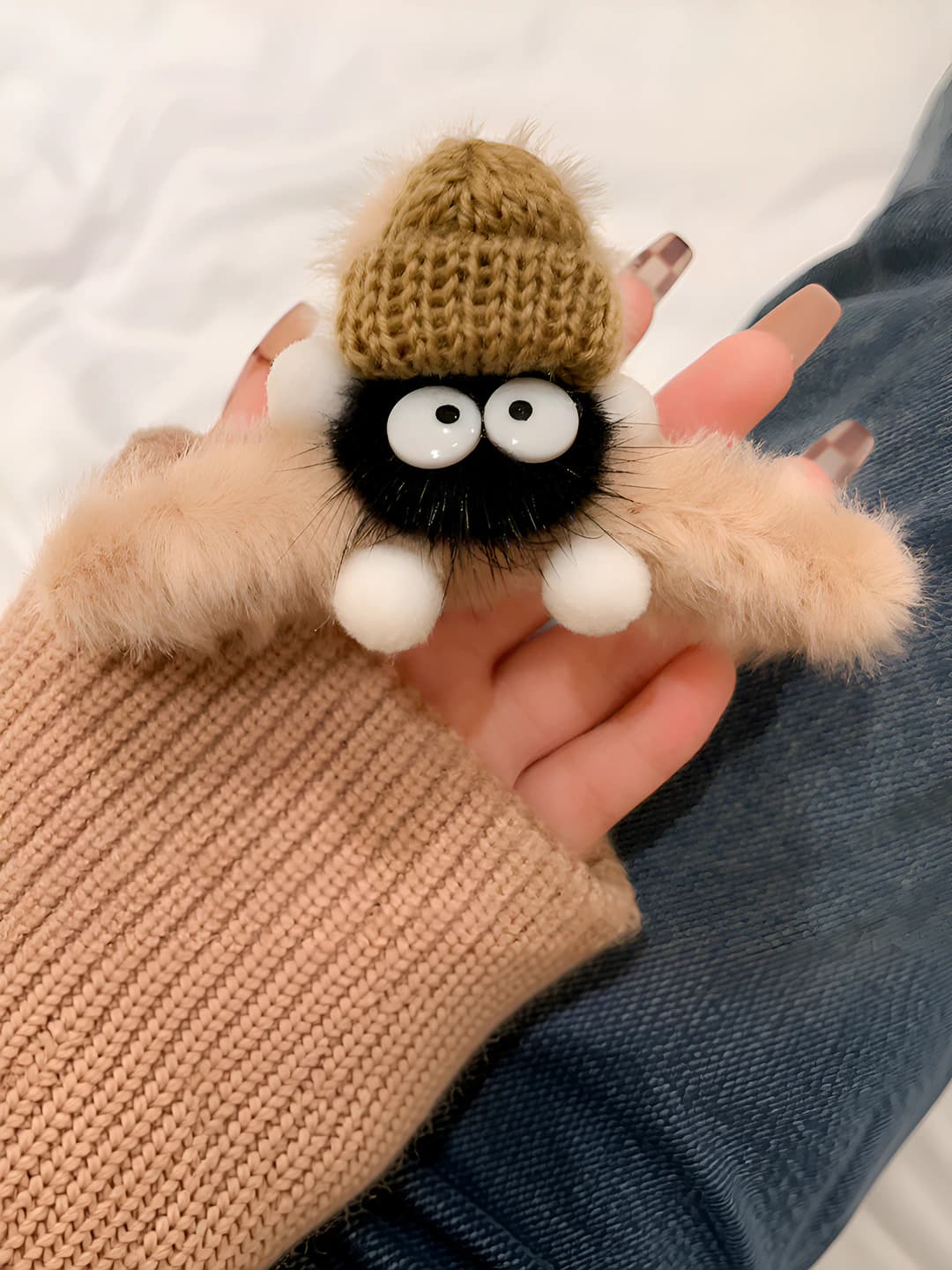 Коричневая шляпа