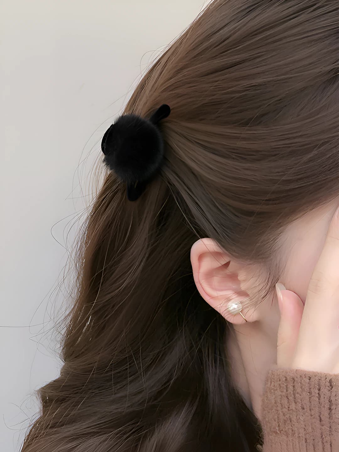 3# Black, pom-pom, small