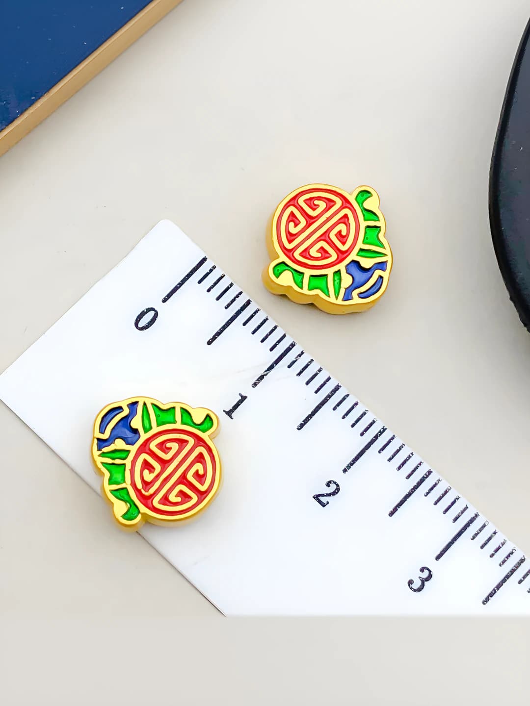 1 pc Top blue-green-red double-sided symbol 12x11mm-1.85g-2-22483