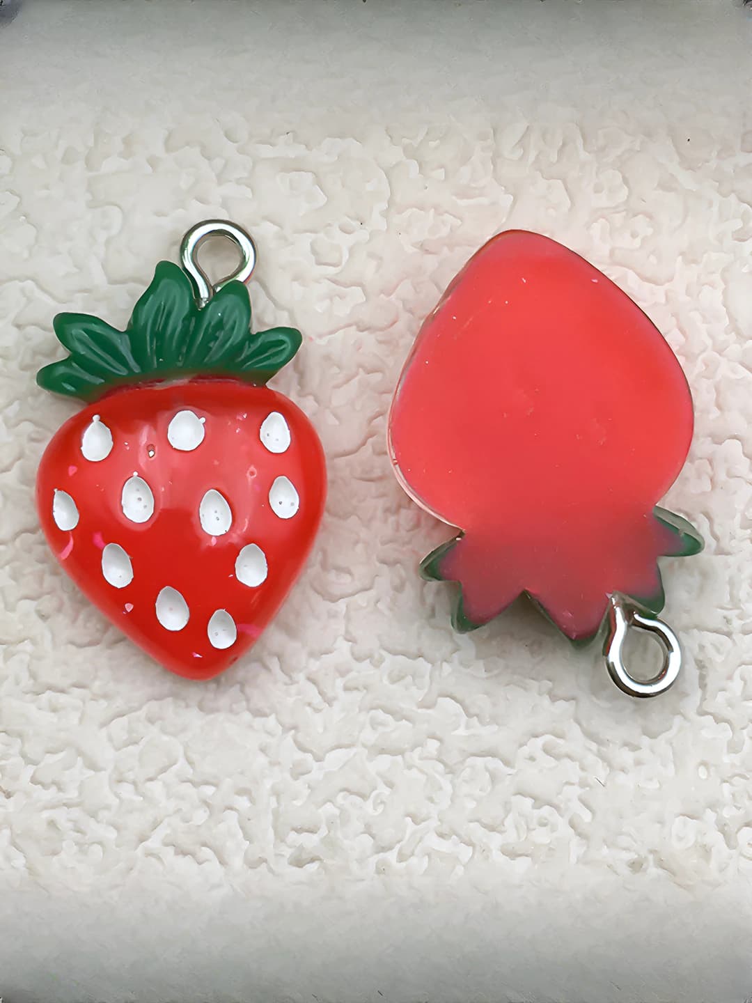 Red 3D strawberry, 14x22mm, 1.3g