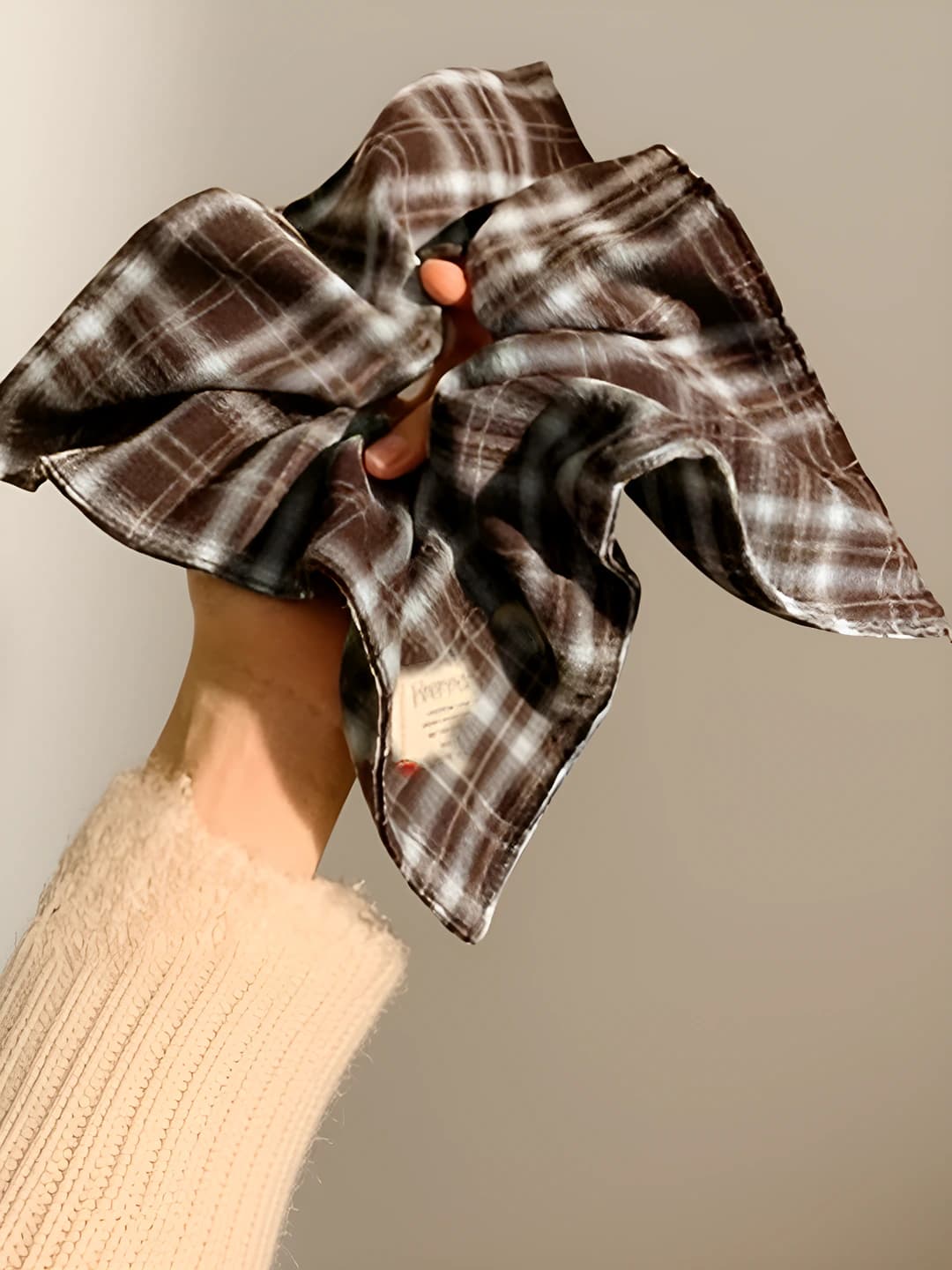 2# Black-blue plaid 22 cm
