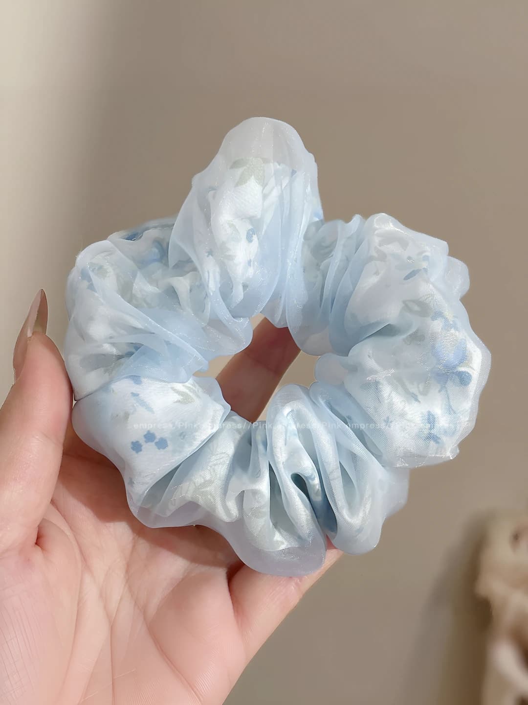 Light blue mesh hair tie ~10 sm