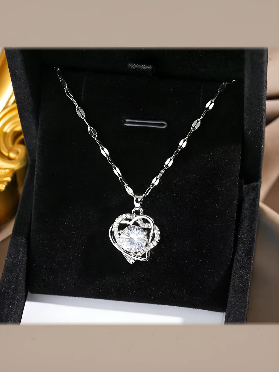 470 Heart - Silver-White