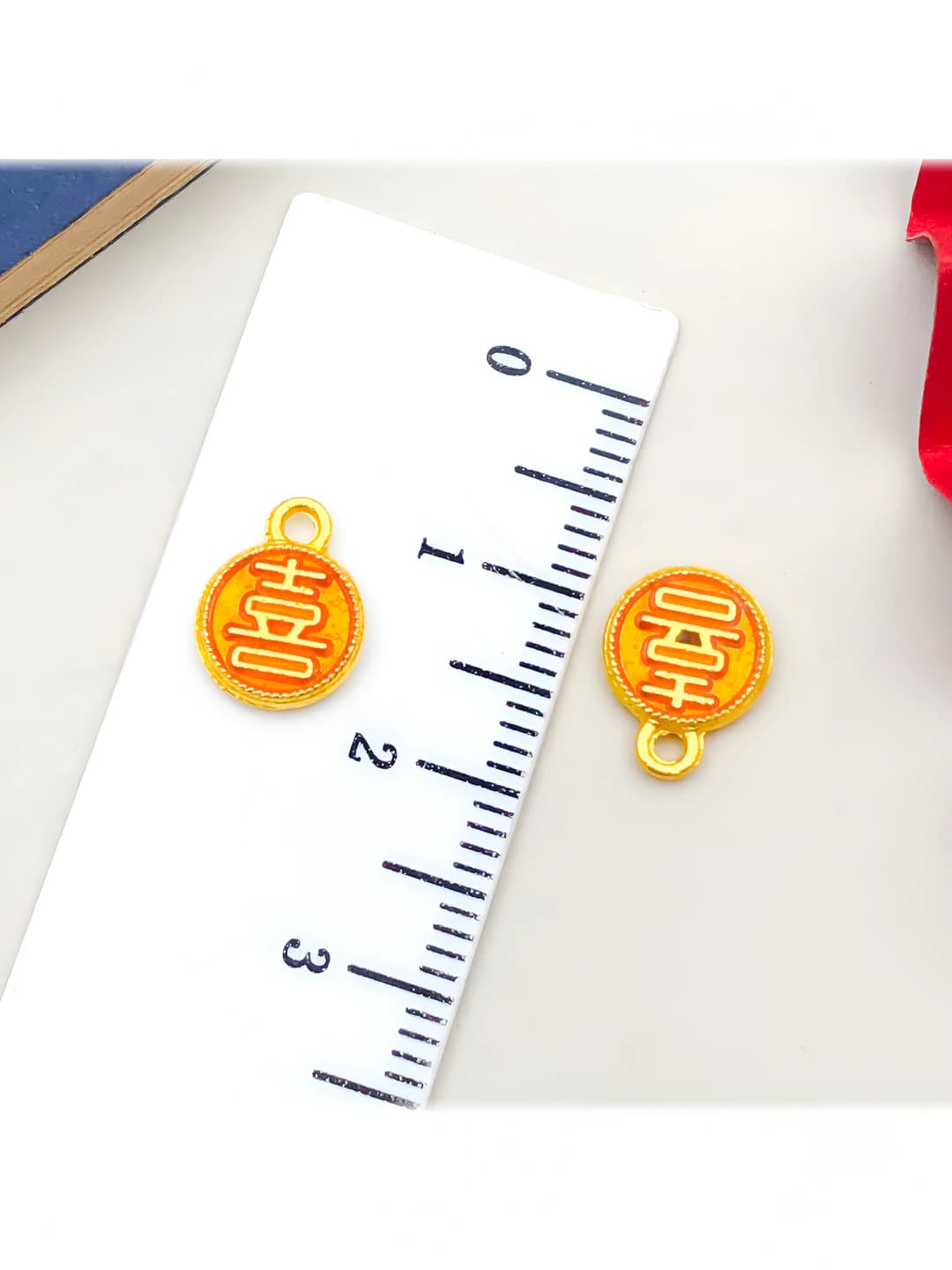 Yellow 'Xi' character 10x8mm