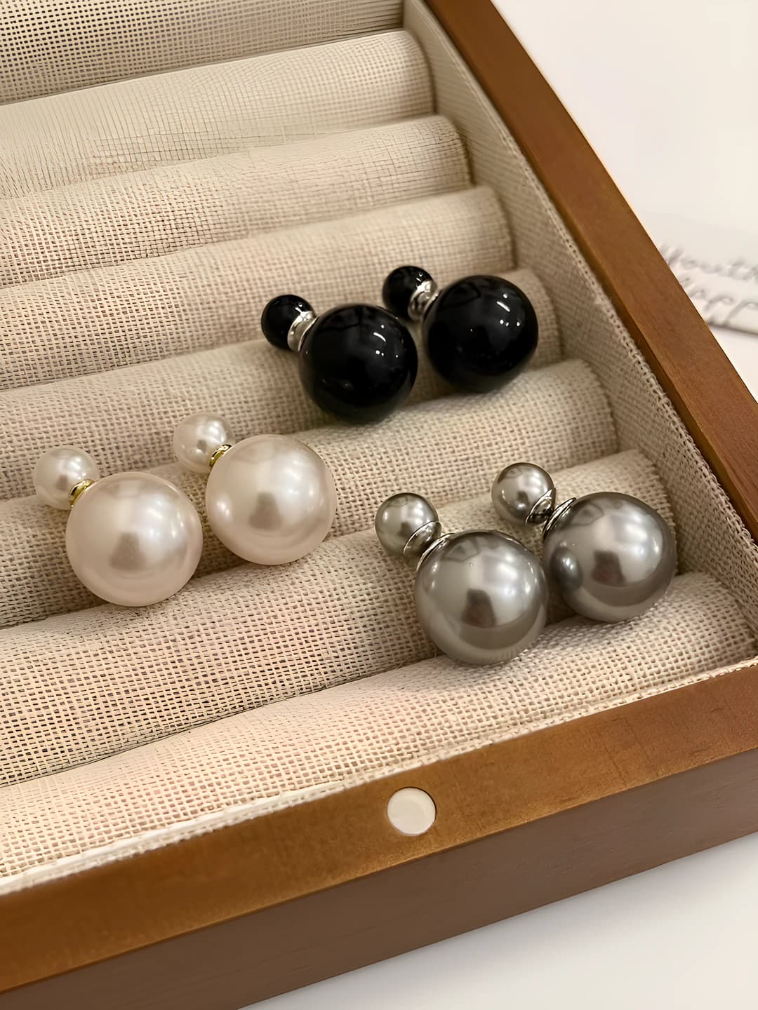 Women's double-sided pearl stud earrings, floral shape, autumn-winter, minimalist style