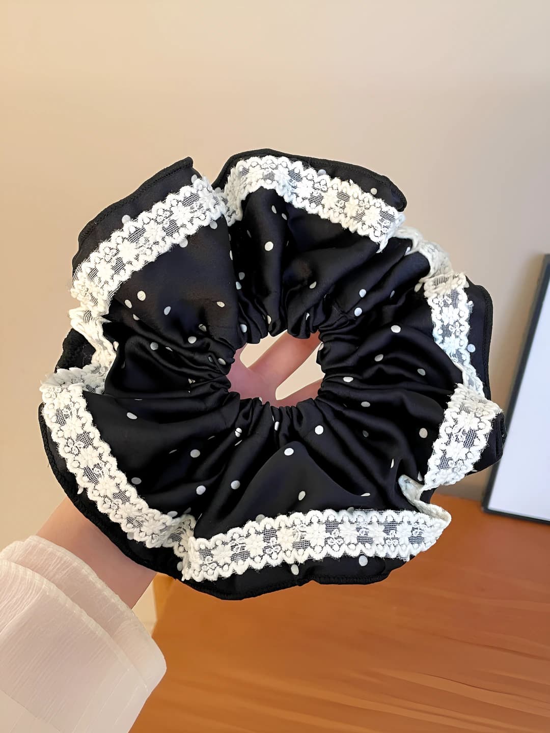 Black - lace large scrunchie