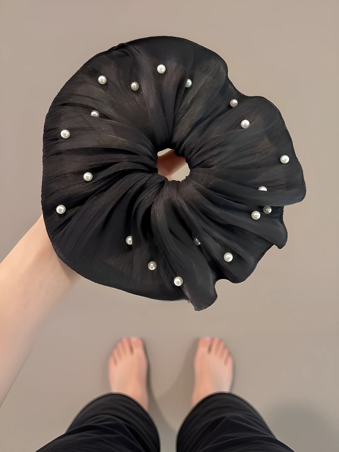 2# Black pearl ruffle 20 cm