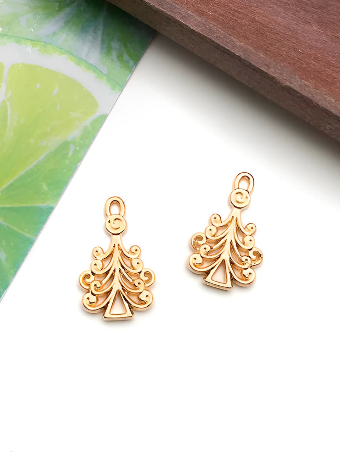 1 Christmas tree - 14x23mm