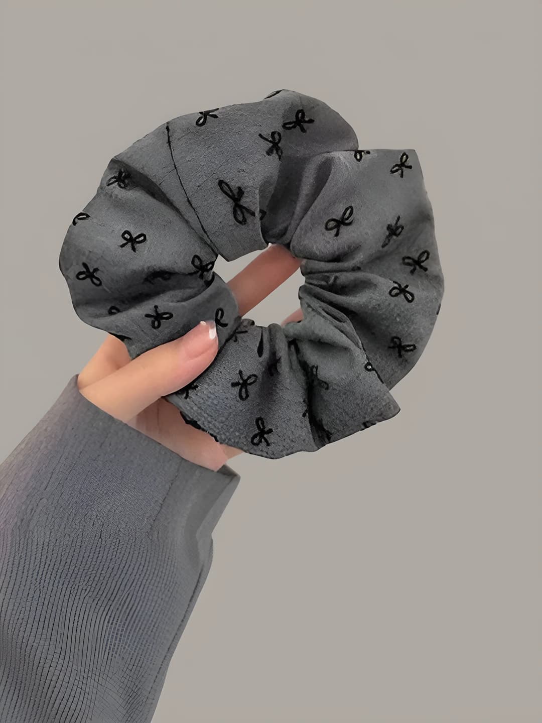 Grey bow, 12 cm