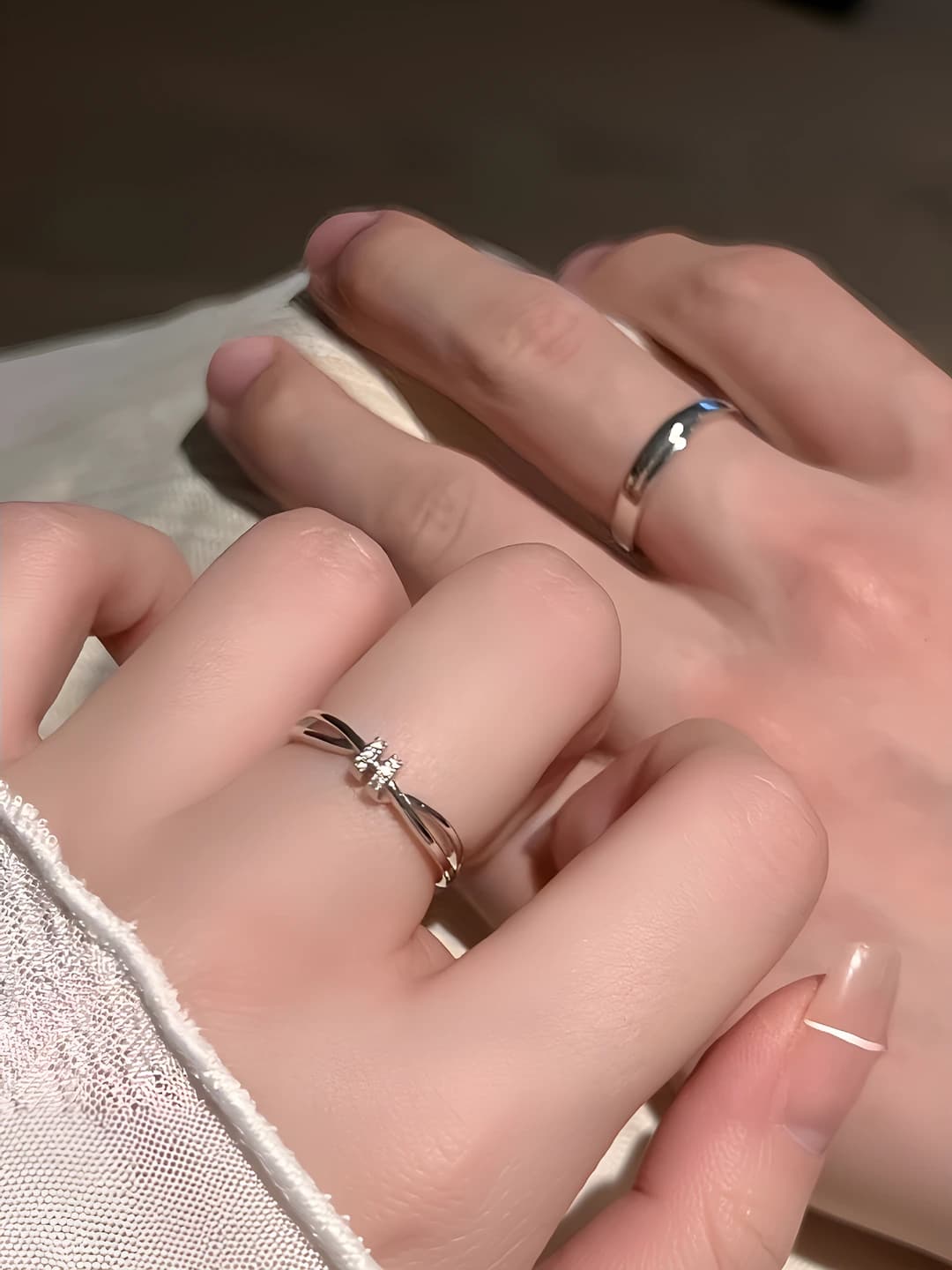 Möbius couple rings set, white copper, electroplating, light luxury style