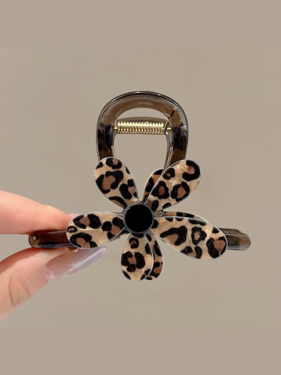 1# O'rta o'lcham [Shaffof jigarrang asos] Leopard gulli qisqich-8 sm