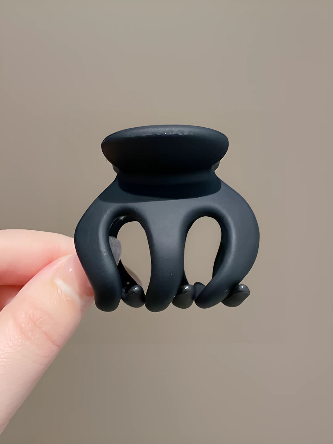 Mat qora katta o'lcham 5 cm