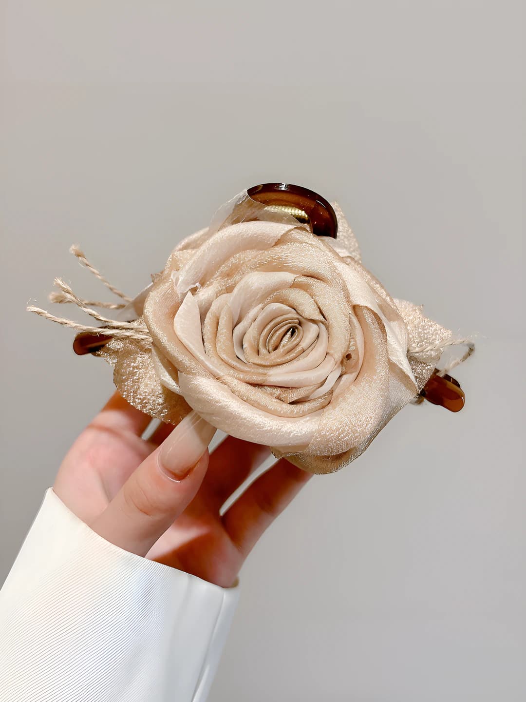 Beige dried rose clip 13 cm