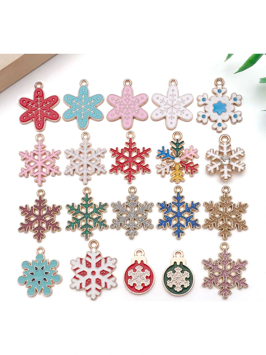 Snowflake alloy enamel charms / pendants ( jewelry findings)