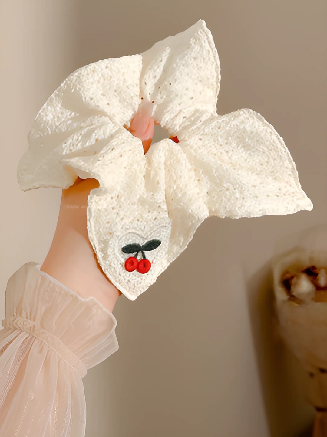 White heart & cherry, 12 cm