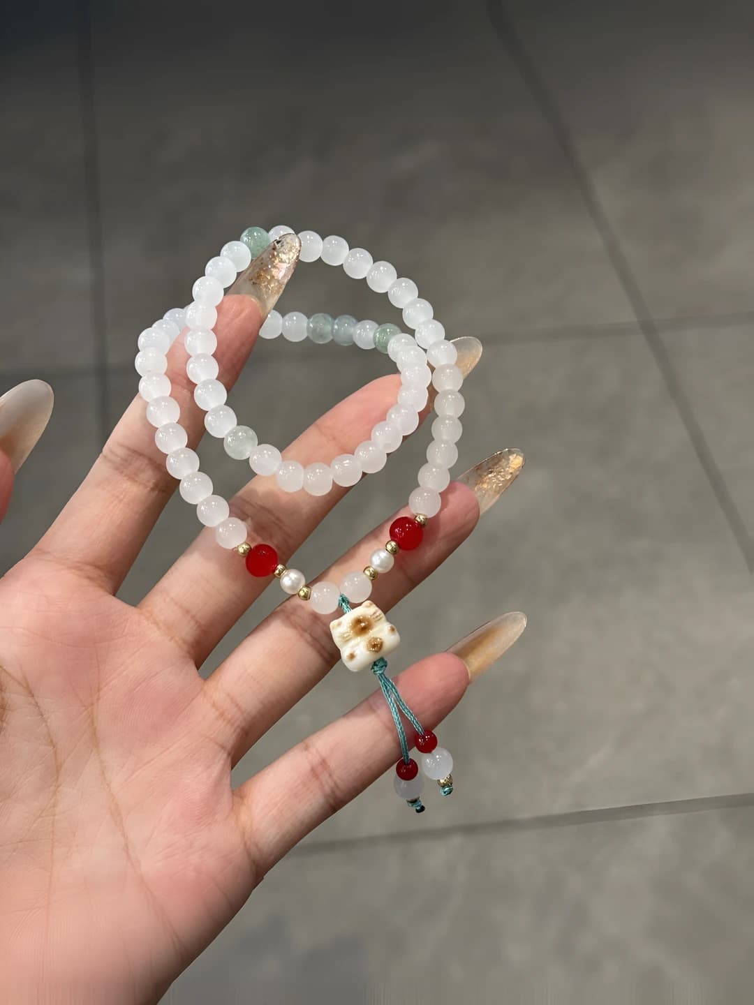 Double strand cat bracelet