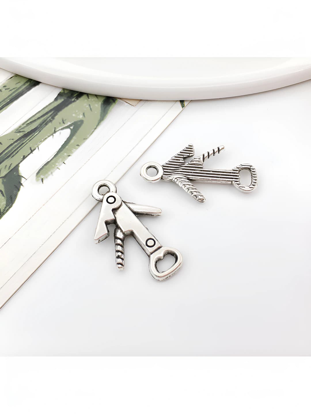 Antique silver, 10551
