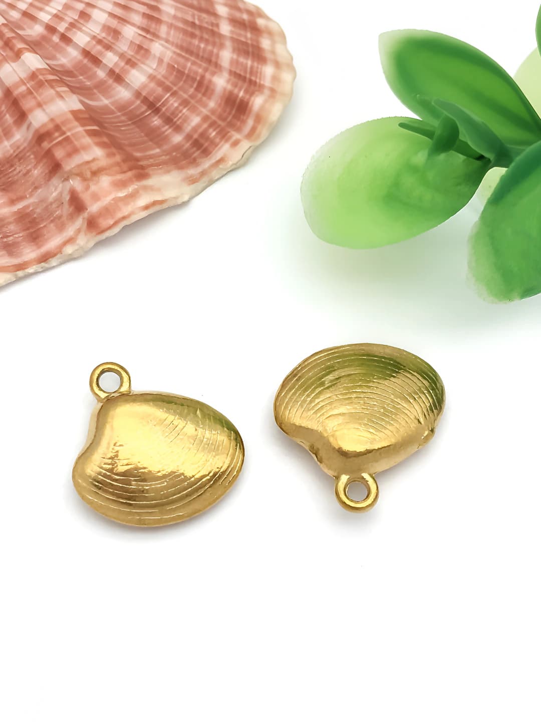 1 pc gold medium shell 13.5x14x4mm-2.08g