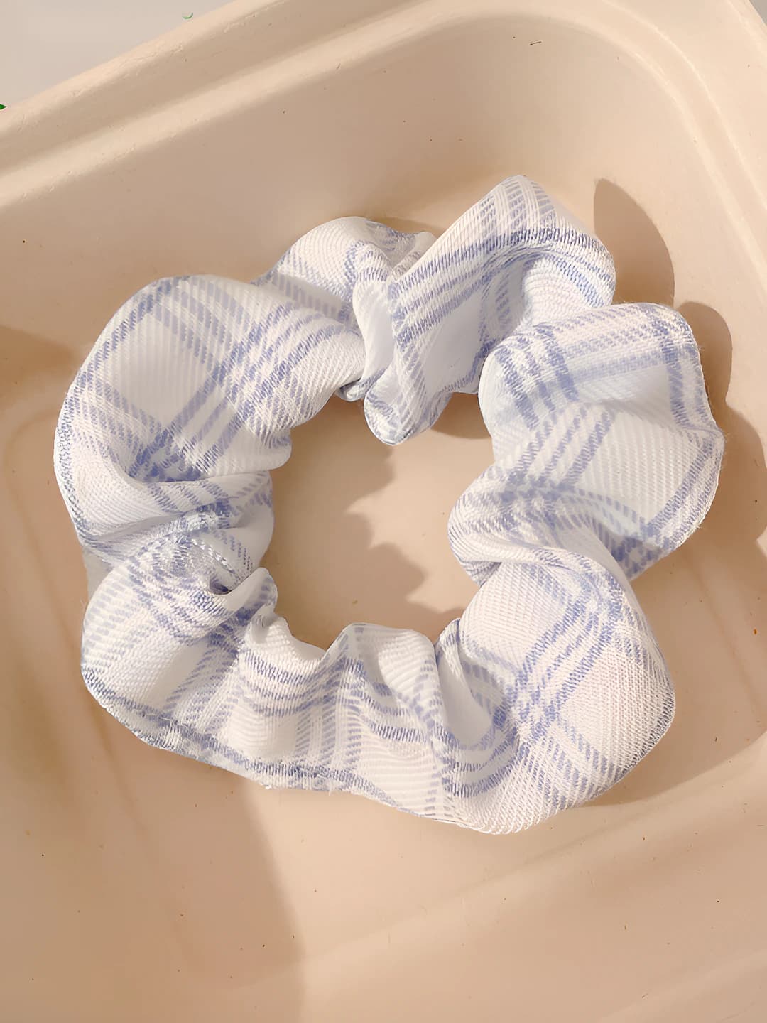 25# White with blue grid @10cm