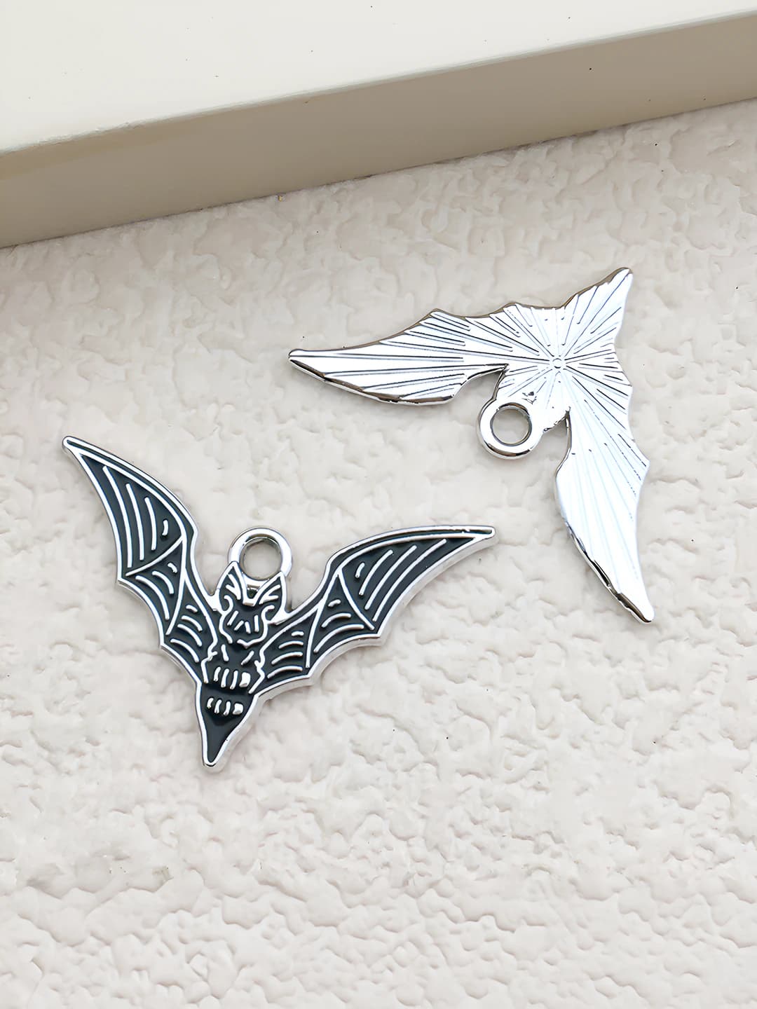 1 pc black, white k, Halloween bat, 26x17mm, 1g