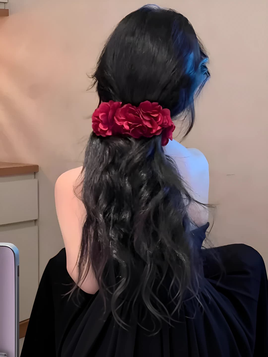 Floral clip - Red