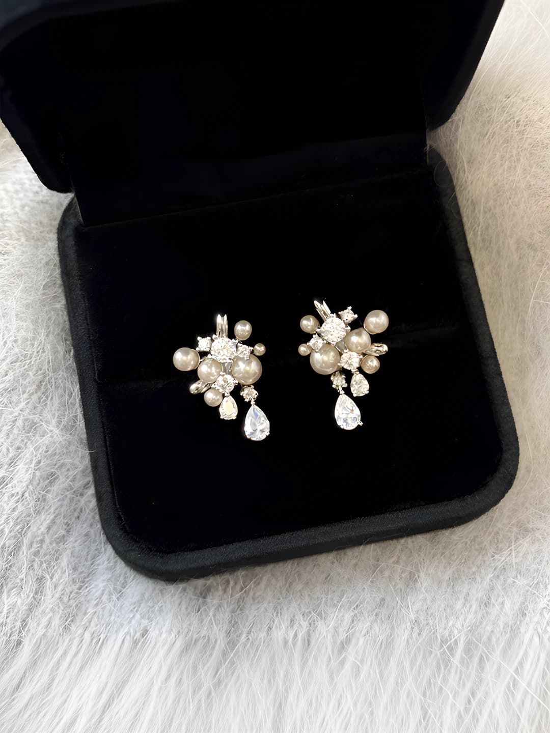 Women's French style earrings with silver pin, zircon and pearl butterfly design