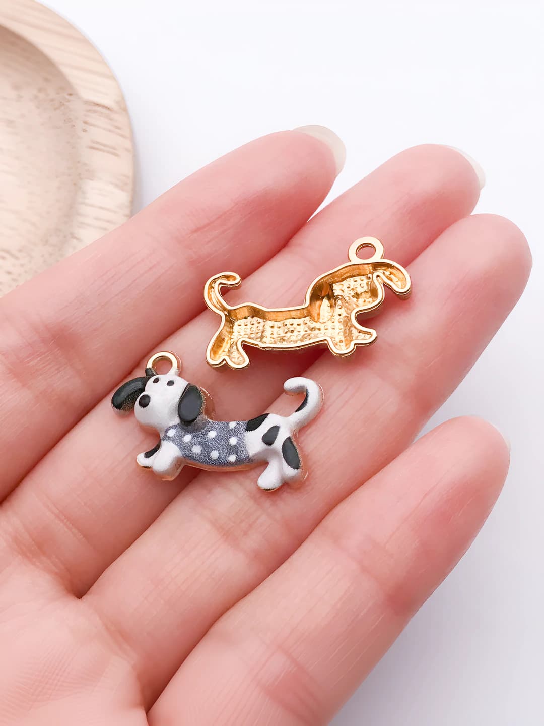 1 grey dachshund 23.5x15mm-1.3g-27731