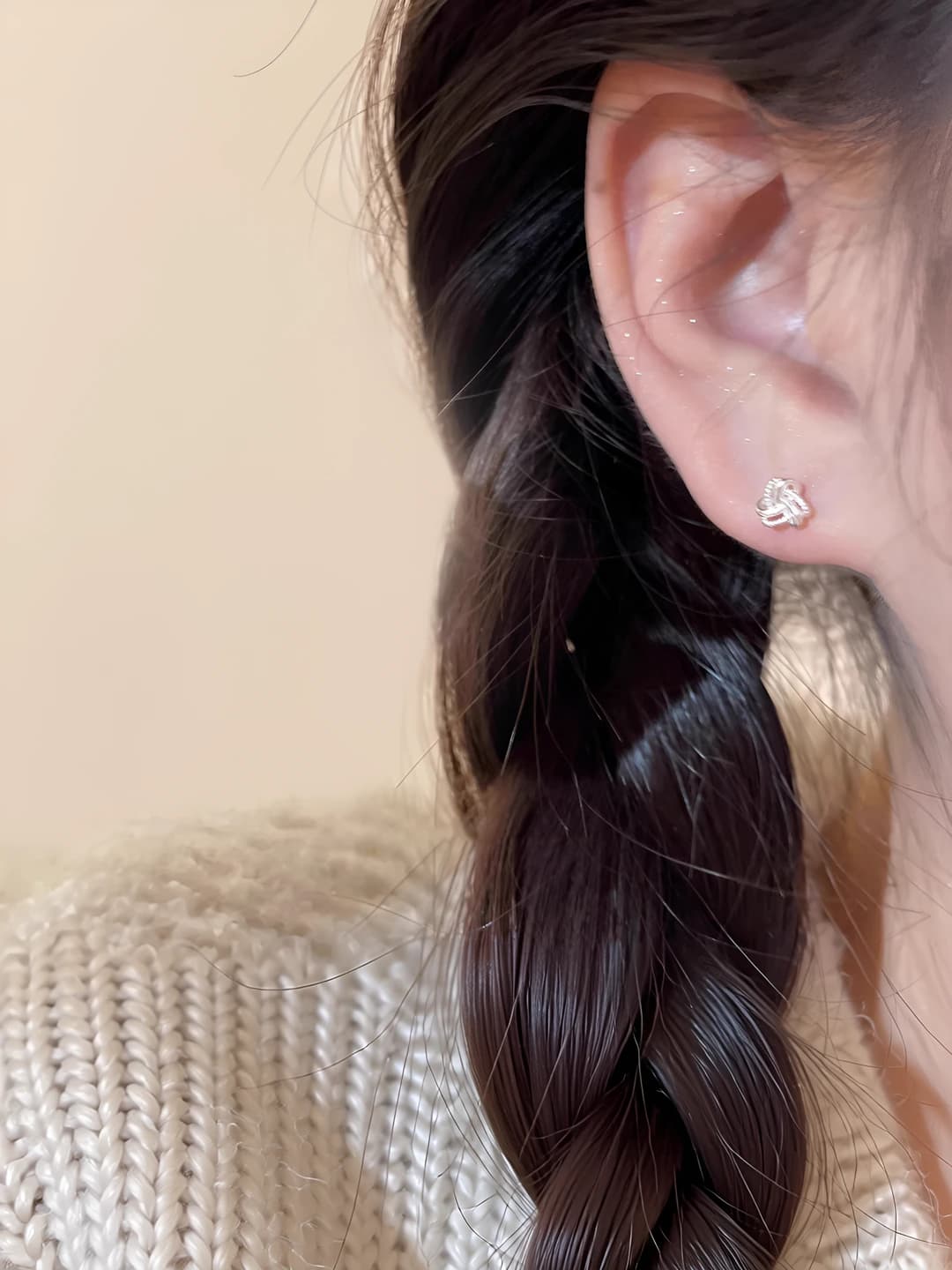 Ruyi shape 4 mm silver pair
