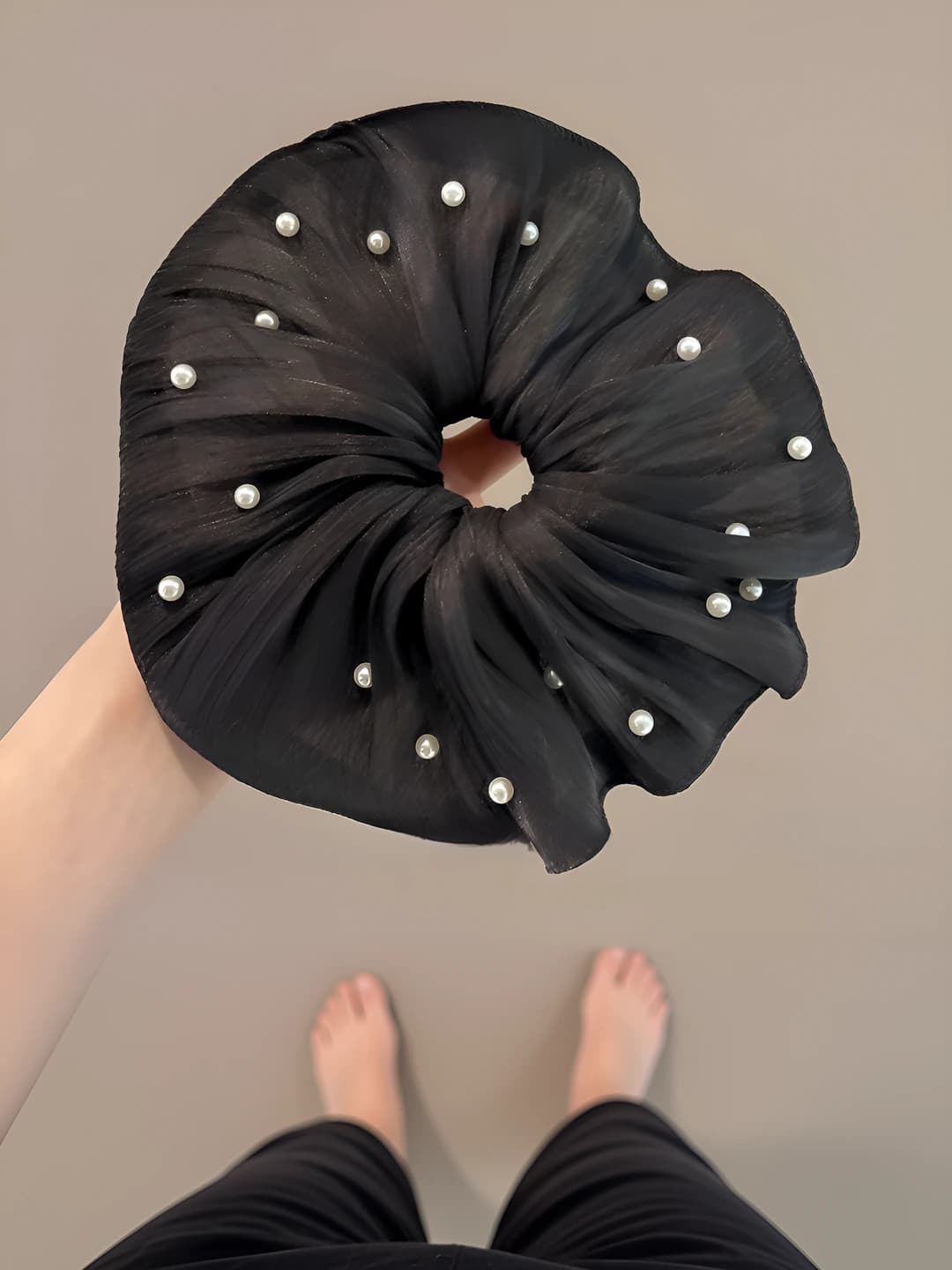 2# Black pearl ruffle 20 cm