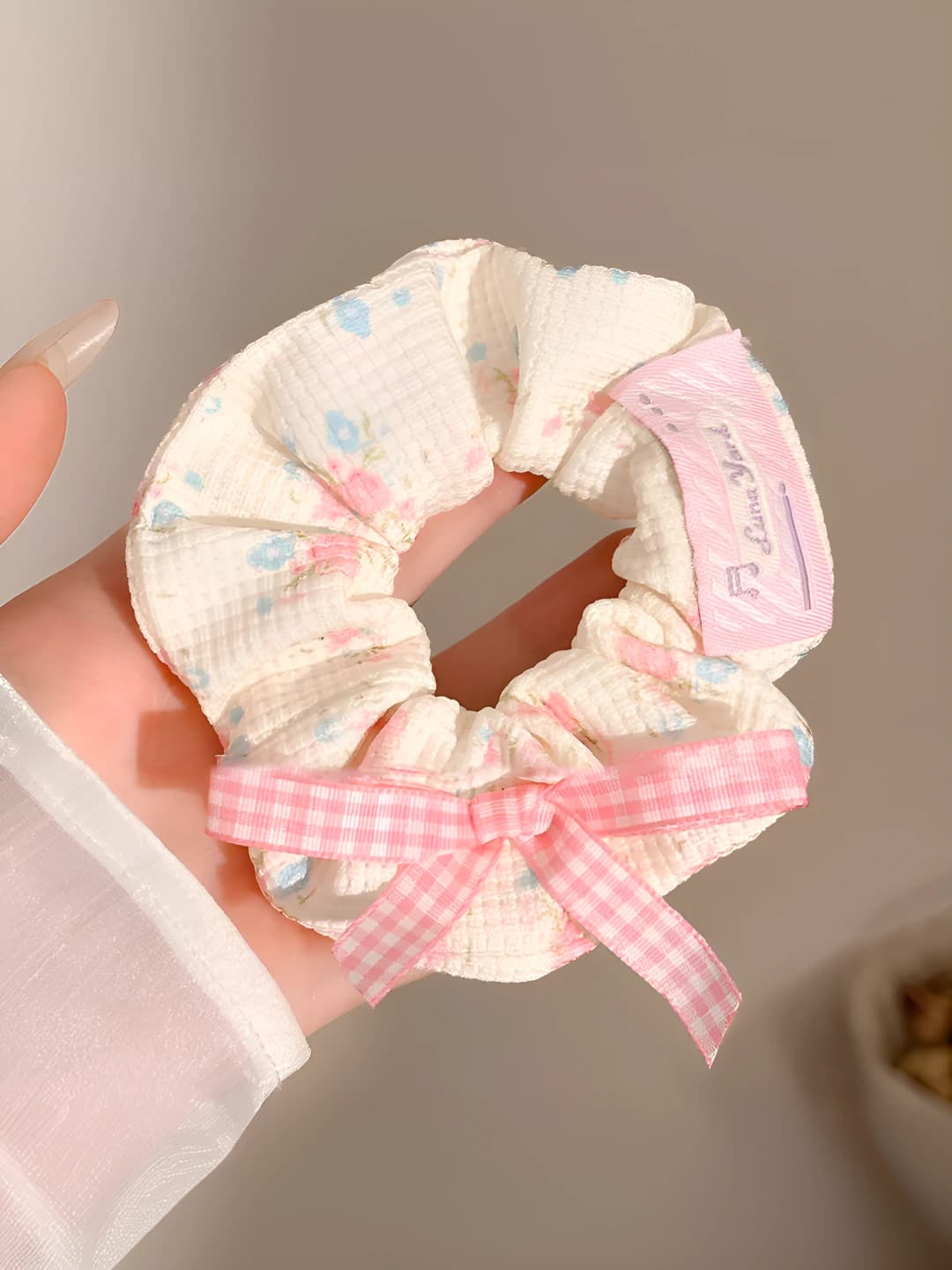 1# White plaid pink bow