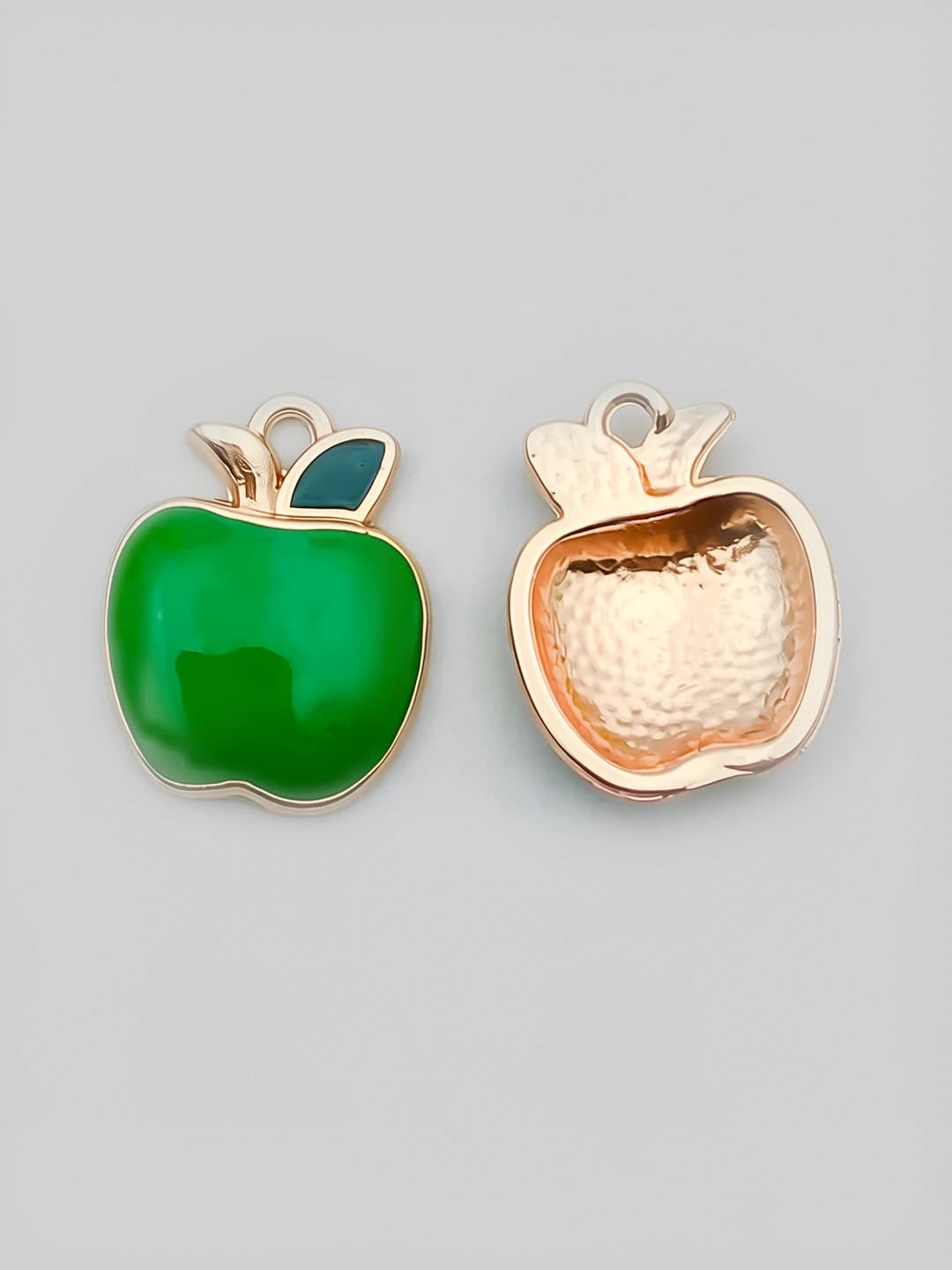1 green apple, 15x12mm, 0.8g