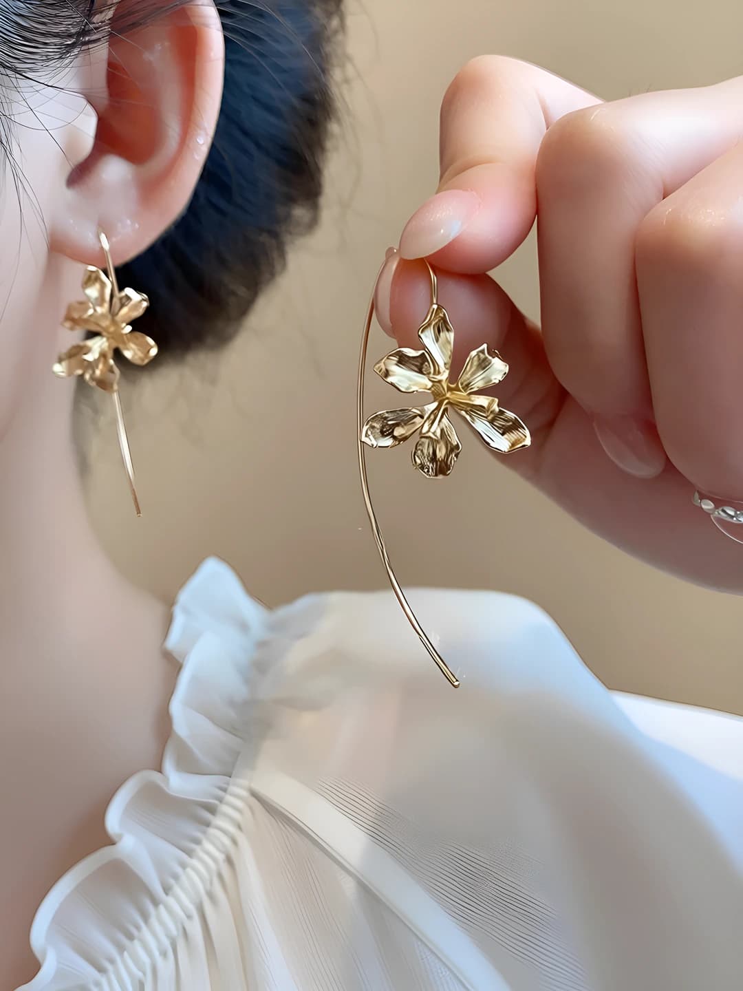 8# Ear hook Gold