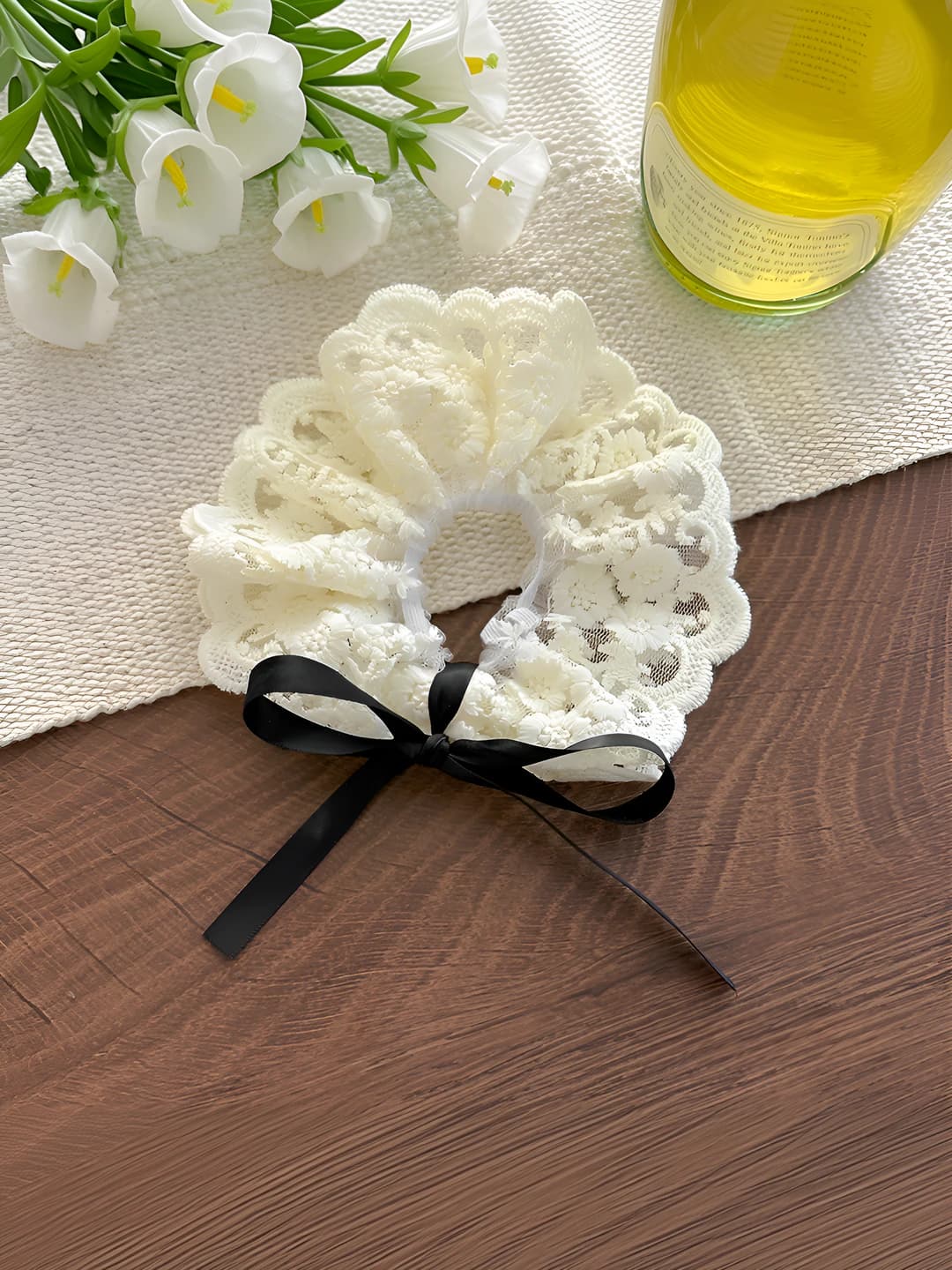 Black lace bow scrunchie