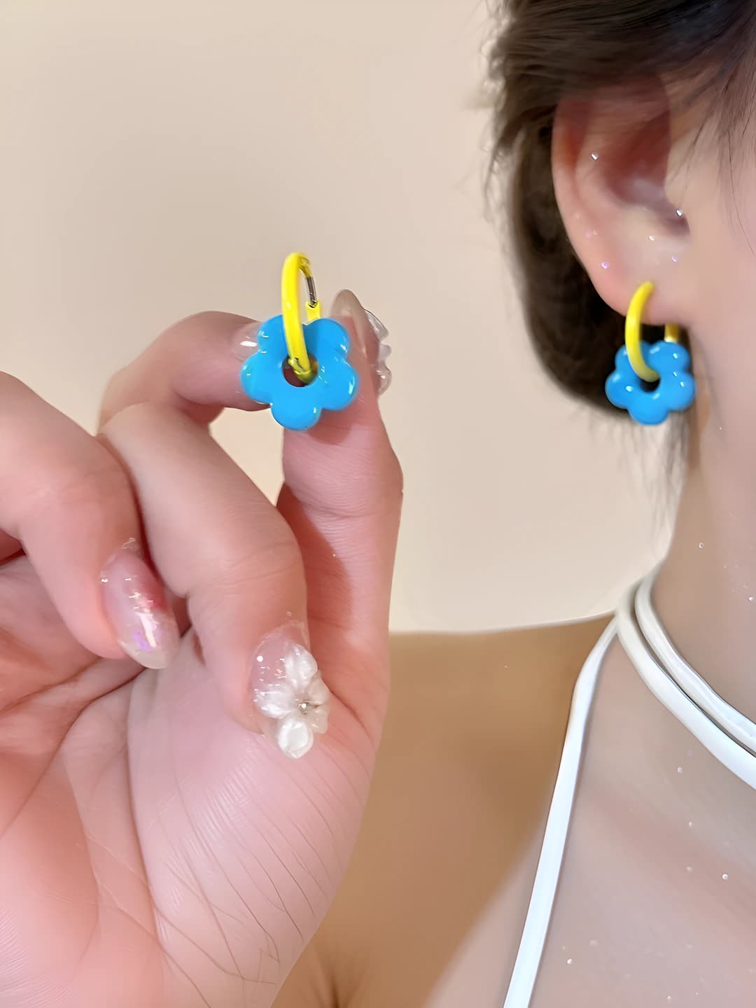 4# Blue flower hoops pair steel