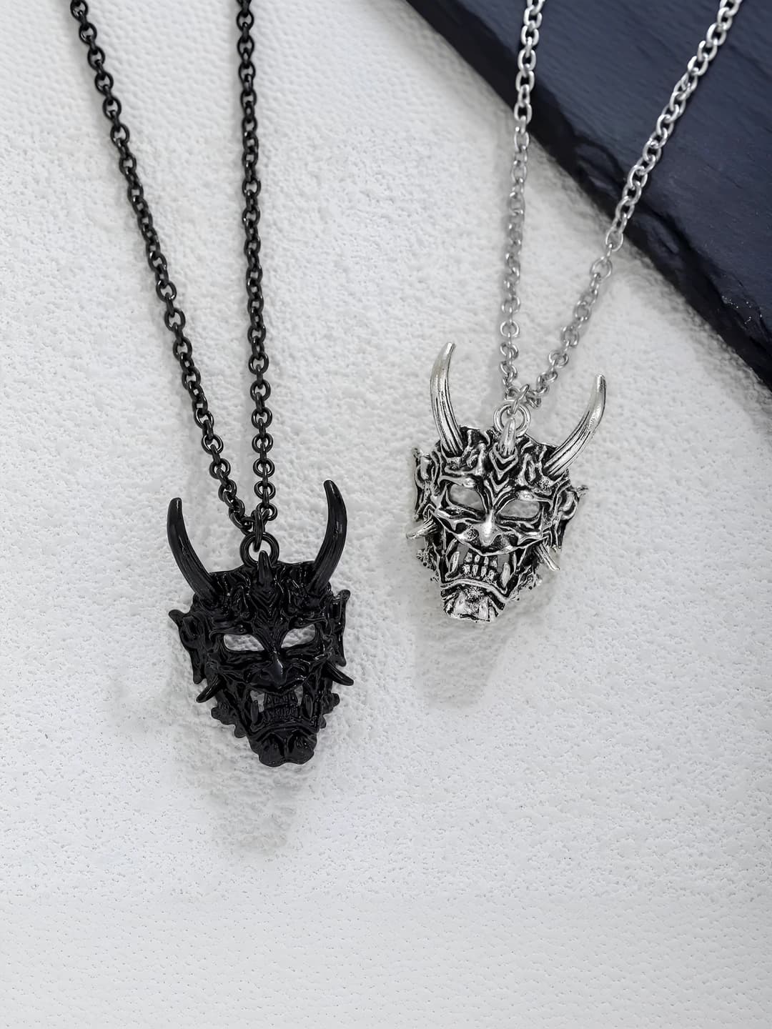 Ayollar uchun demon maska kulon zanjiri, retro uslub, qotishma metall, 31-40 sm